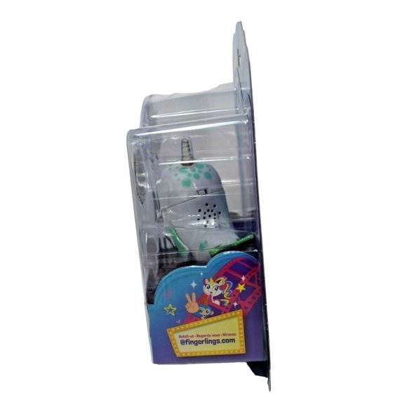 WowWee Fingerlings Raya Baby Narwhal Friendship at Your Fingertips (New) - Picture 4 of 6